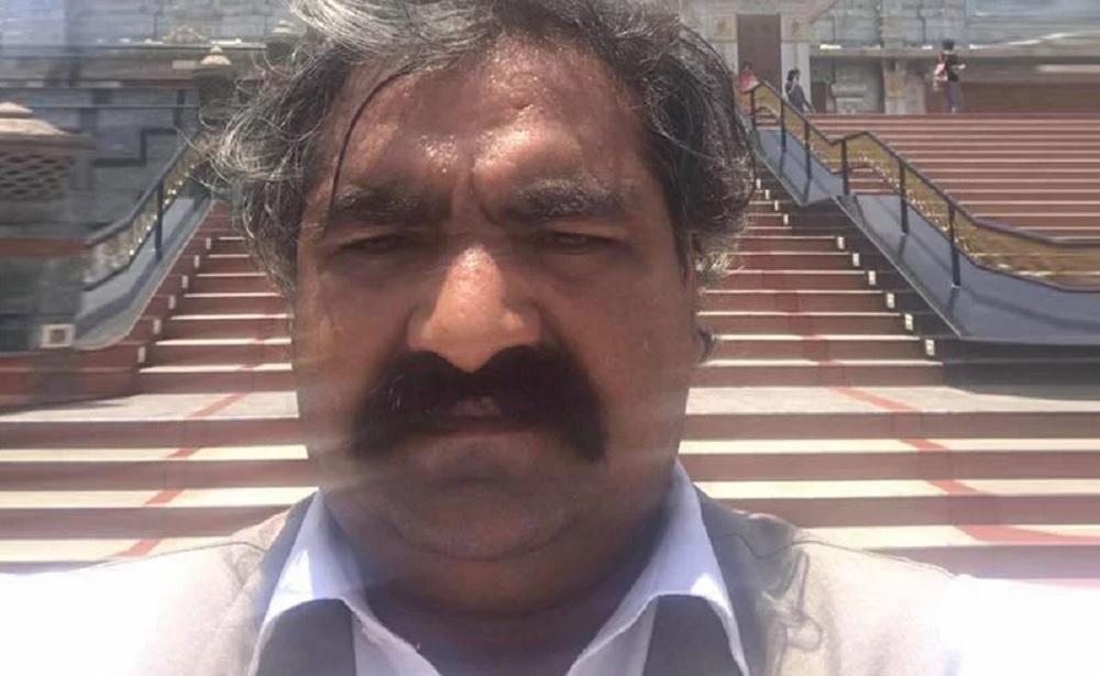 ठेकेदार मनोज भेटवाल फेरी पक्राउ