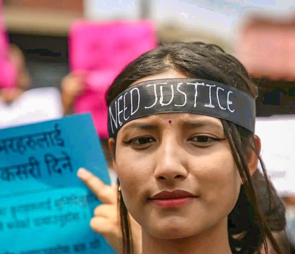 जेनजीहरु पेलिन थालेका हुन् ? यसो भन्छिन् रक्षा बम