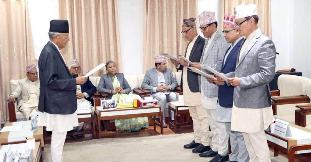 आयोगले क-कसको सम्पत्ती छानबिन गर्दै छ ?